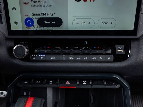 Used 2025 Toyota Tundra TRD Pro image 27