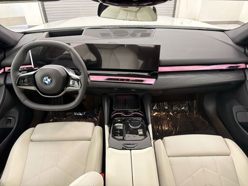 New 2027 BMW 530i RWD image 15