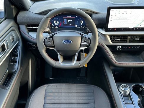 New 2026 Ford Explorer ST-Line w/ ST-Line Street Pack image 11