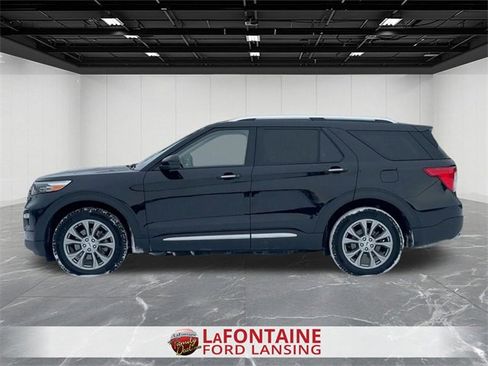 Used 2023 Ford Explorer Limited image 2