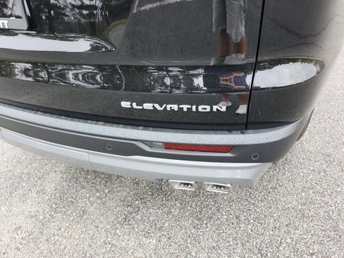 New 2026 GMC Acadia Elevation w/ Elevation Premium Package FWD image 4