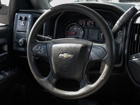 Used 2018 Chevrolet Silverado 1500 W/T w/ Trailering Package AWD/4WD image 12