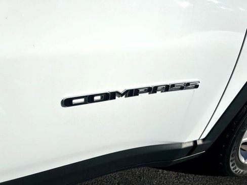 Used 2022 Jeep Compass Latitude image 35