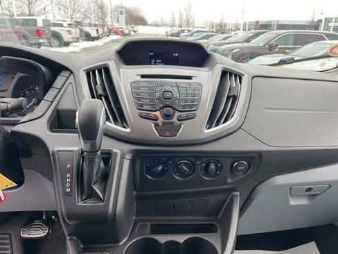Used 2019 Ford Transit 350 XLT image 17