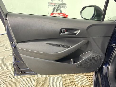 Used 2022 Toyota Corolla LE image 10