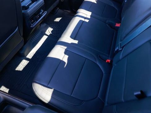 Used 2020 Chevrolet Silverado 1500 RST w/ Rally Edition image 10