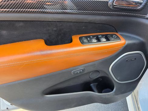 Used 2015 Jeep Grand Cherokee SRT AWD/4WD image 18