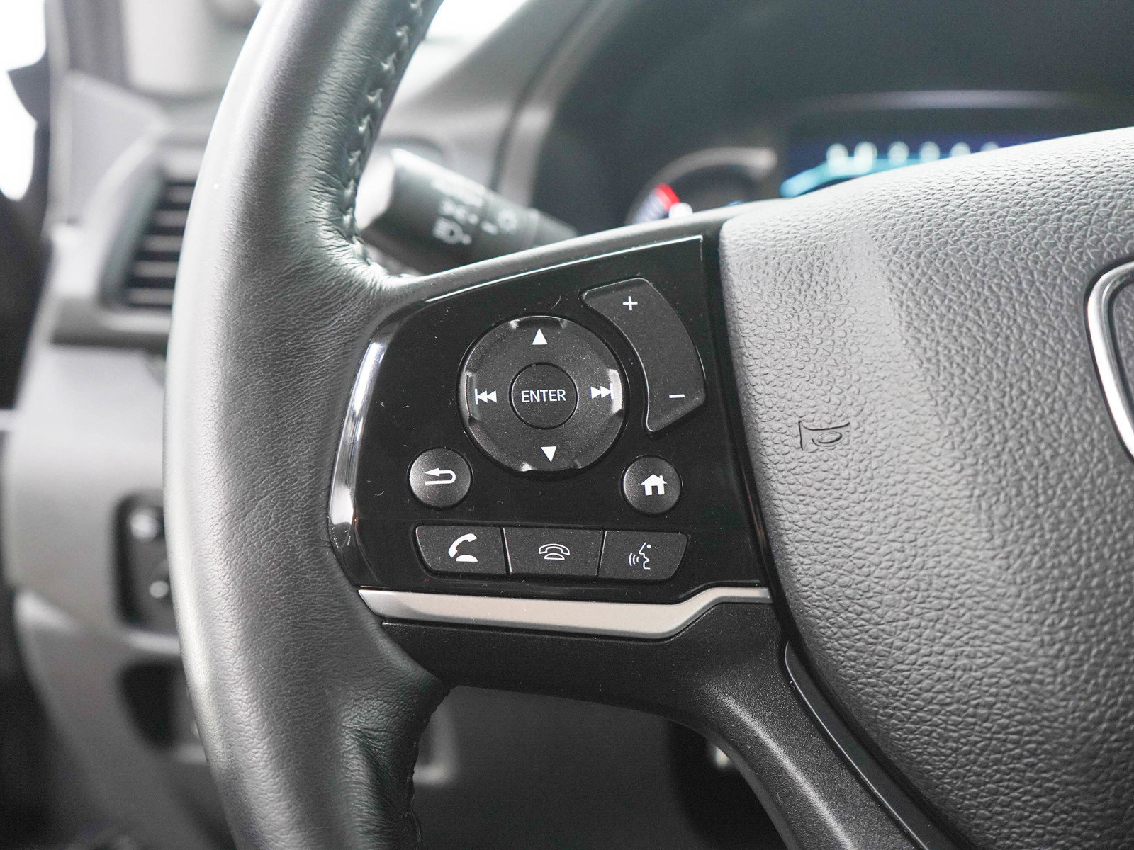 Used 2019 Honda Pilot Touring image 30