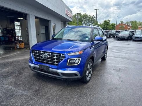 Used 2022 Hyundai Venue Limited FWD image 5