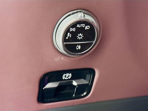 Used 2024 Mercedes-Benz SL 63 AMG 4MATIC image 11