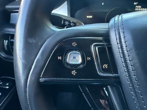 Used 2023 Lincoln Aviator AWD image 19