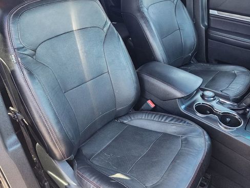 Used 2016 Ford Explorer Sport w/ Equipment Group 401A AWD/4WD image 7