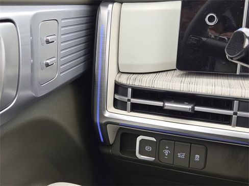 New 2025 Hyundai Santa Fe Calligraphy image 29