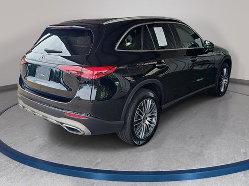 Used 2026 Mercedes-Benz GLC 300 image 6