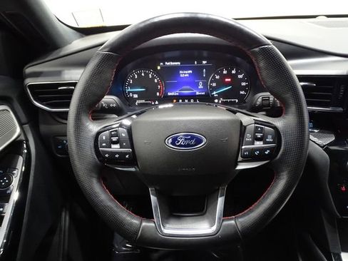 Used 2022 Ford Explorer ST-Line w/ Class IV Trailer Tow Package image 25