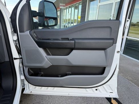 Used 2025 Ford F250 XL image 26