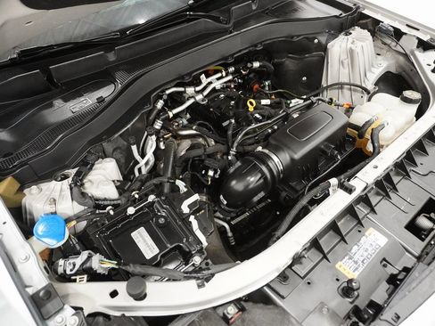 Used 2022 Ford Explorer XLT w/ Class IV Trailer Tow Package image 10