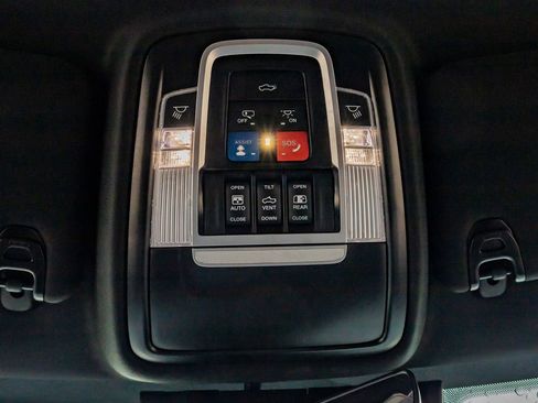 Used 2024 RAM 2500 Laramie w/ Sport Appearance Package AWD/4WD image 27