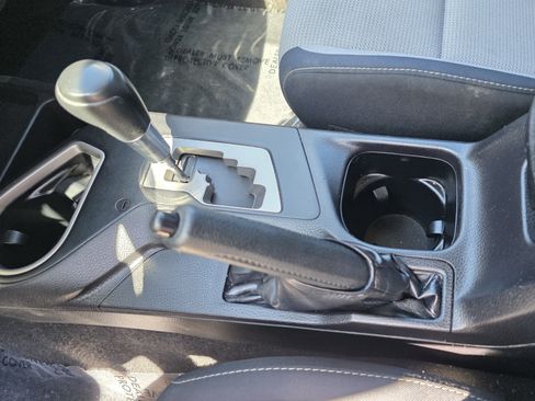 Used 2016 Toyota RAV4 XLE FWD image 11