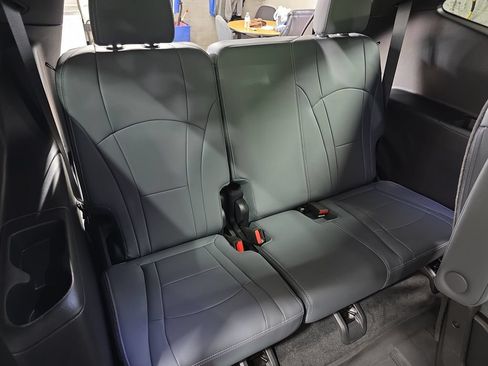 Used 2023 Buick Enclave Premium w/ Experience Buick Package AWD/4WD image 12