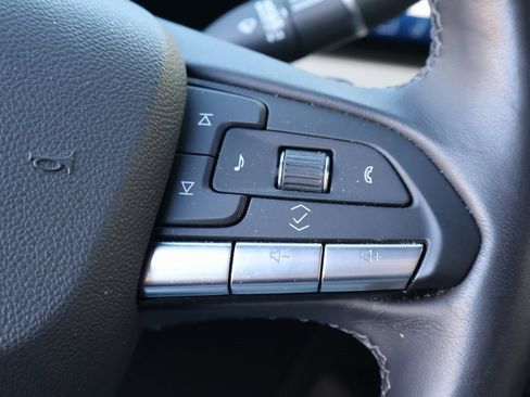 Used 2024 Cadillac XT4 Luxury w/ Cold Weather Package image 22