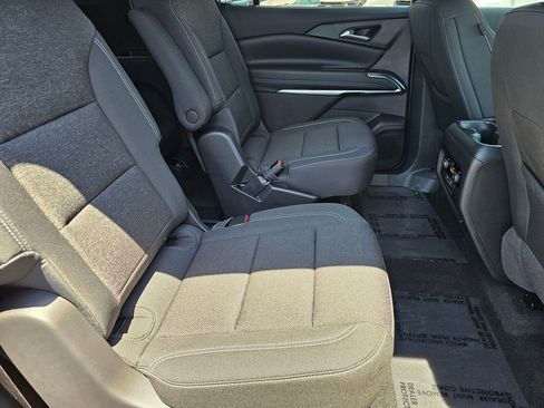 New 2026 Chevrolet Traverse LT w/ Driver Confidence Package FWD image 11