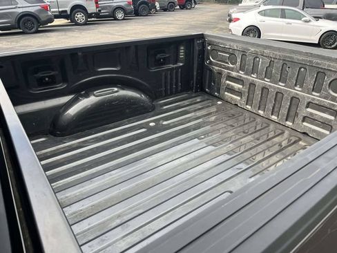 Used 2017 Ford F150 XLT w/ Equipment Group 302A Luxury AWD/4WD image 12