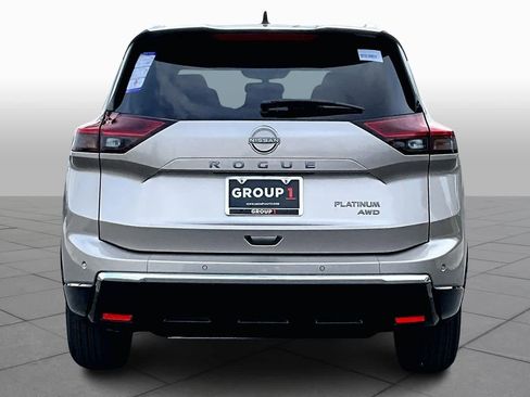 New 2026 Nissan Rogue Platinum image 4