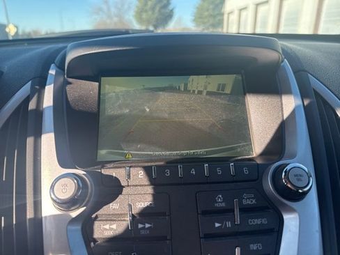 Used 2017 GMC Terrain SLE w/ Convenience Package AWD/4WD image 18