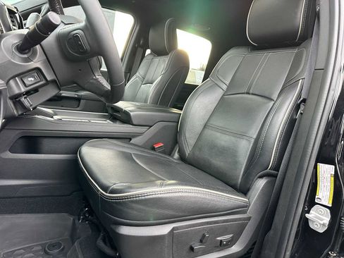 Used 2024 RAM 3500 Limited image 22