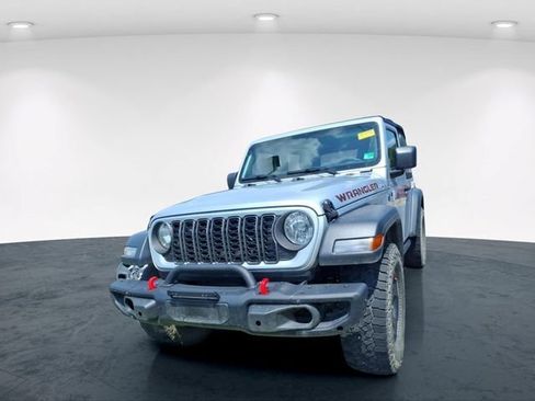 Used 2024 Jeep Wrangler Sport AWD/4WD image 4