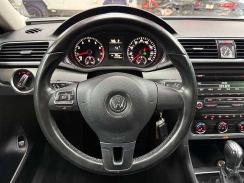 Used 2014 Volkswagen Passat 1.8T Wolfsburg Edition FWD image 12