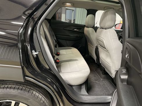 Used 2026 Chevrolet TrailBlazer LT w/ LT Cold Weather Package FWD image 28