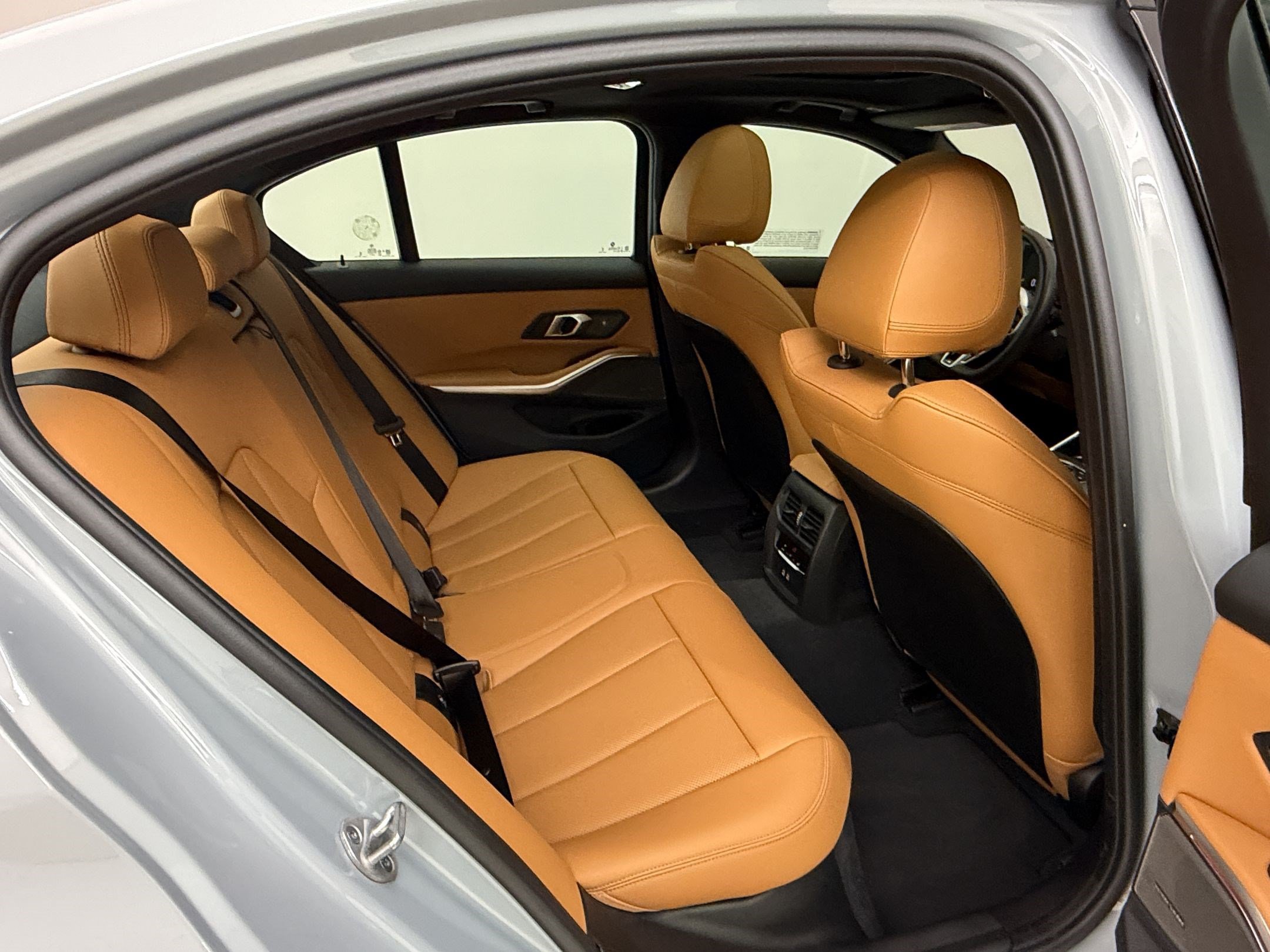 Used 2026 BMW 330i Sedan w/ M Sport Package RWD image 30