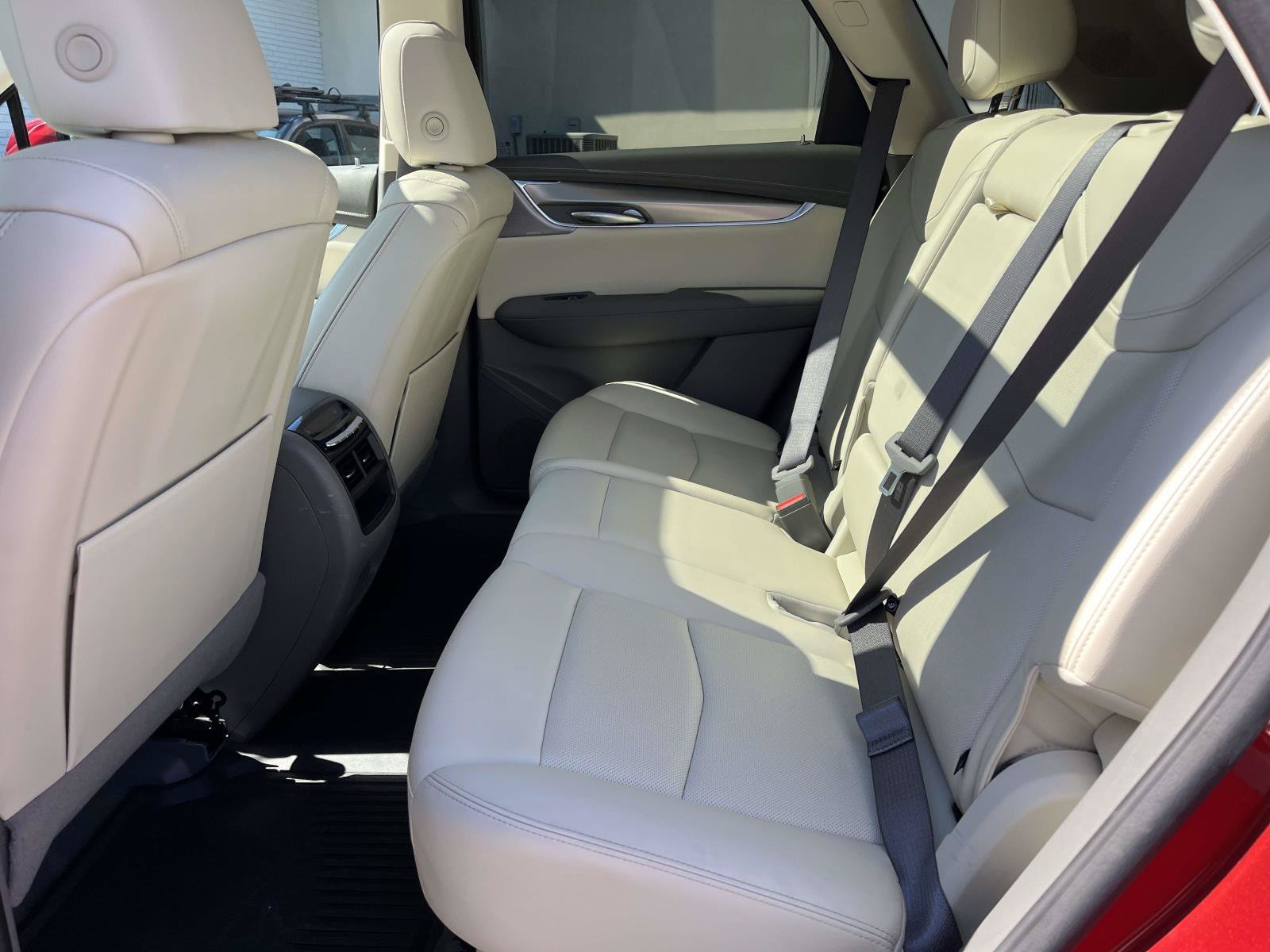 Used 2024 Cadillac XT5 Premium Luxury w/ Technology Package FWD image 13