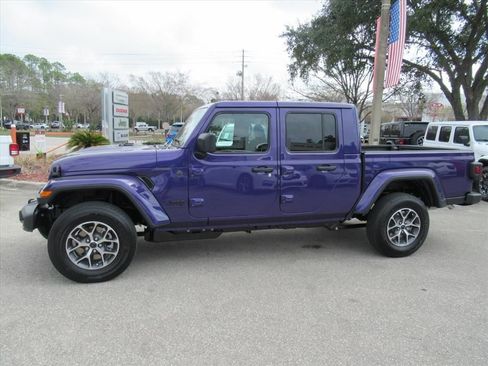 New 2026 Jeep Gladiator Sport AWD/4WD image 4