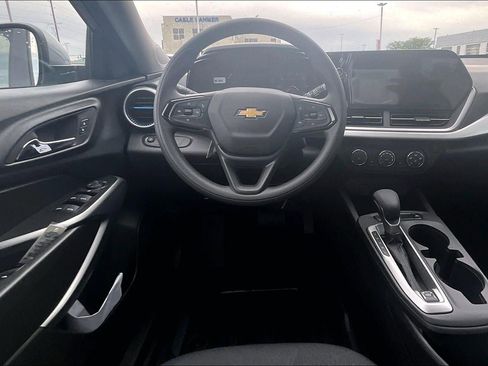 New 2026 Chevrolet Trax LS w/ LS Convenience Package FWD image 14