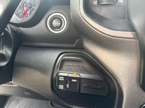 Used 2024 RAM 3500 Tradesman w/ Chrome Appearance Group AWD/4WD image 19