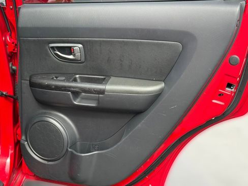 Used 2011 Kia Soul + image 26