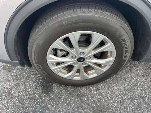 Used 2023 Ford Escape Active w/ Cold Weather Package FWD image 8
