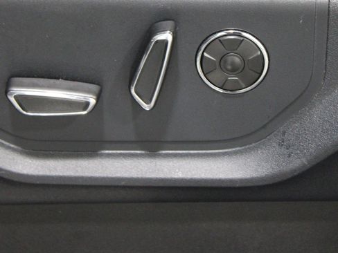 Used 2020 Ford F250 Platinum w/ Tremor Off-Road Package image 4