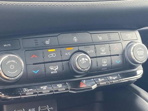 Used 2021 Dodge Durango GT image 22