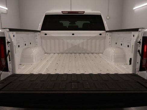 Used 2026 GMC Sierra 1500 SLT AWD/4WD image 27