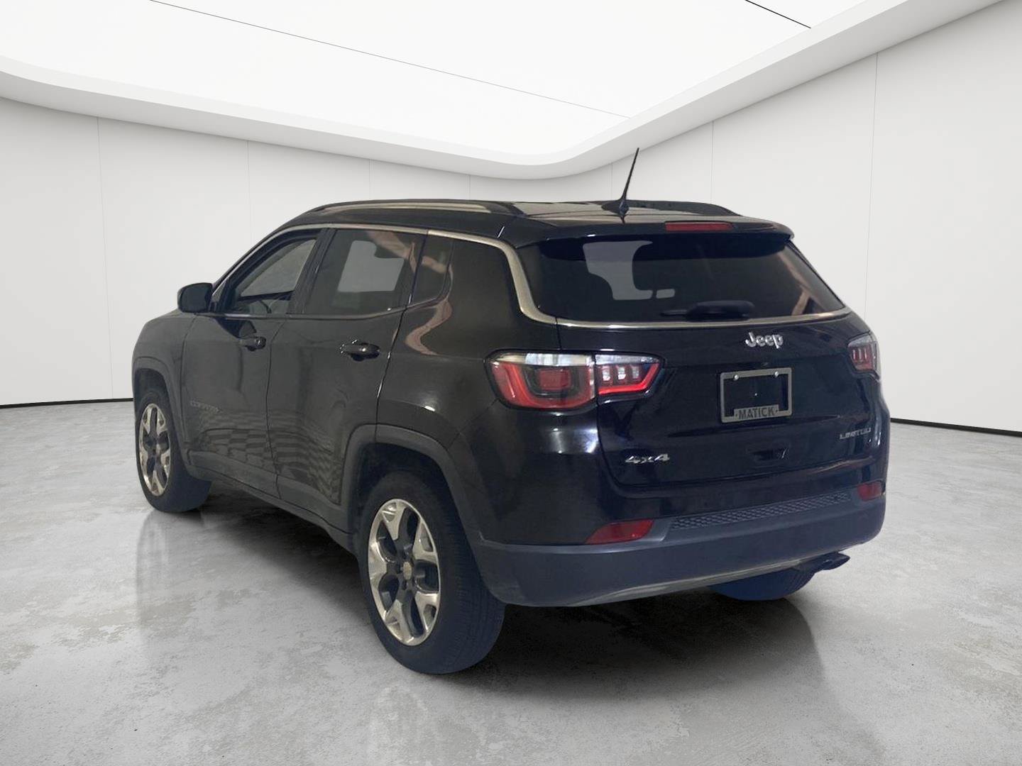Used 2019 Jeep Compass Limited AWD/4WD image 4