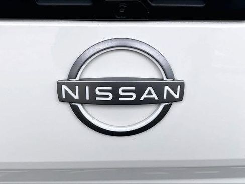 Certified 2023 Nissan Frontier S image 9