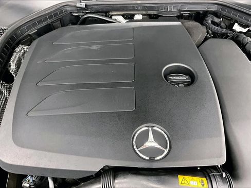 Used 2019 Mercedes-Benz C 300 Sedan image 31