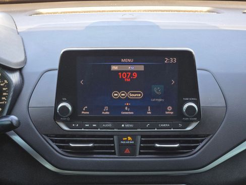 Used 2022 Nissan Altima 2.5 SV image 16