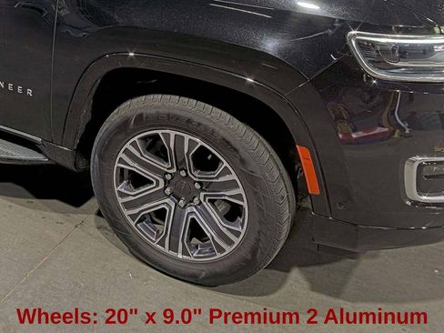 Used 2024 Jeep Wagoneer Series II w/ Flexible Seating Group AWD/4WD image 17