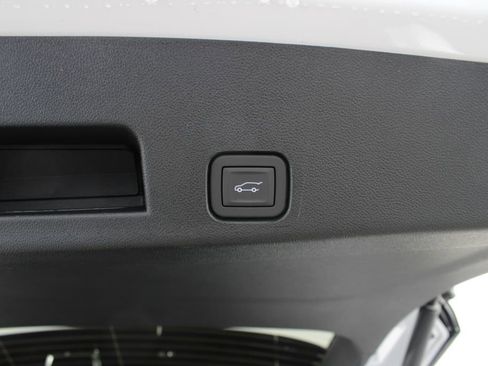 New 2026 Buick Enclave Preferred w/ Power Package FWD image 23