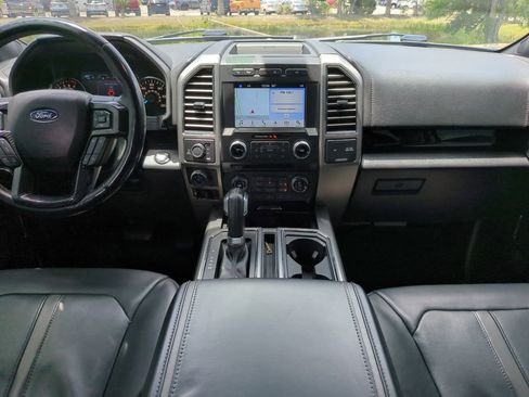 Used 2017 Ford F150 Platinum w/ Equipment Group 701A Luxury AWD/4WD image 17